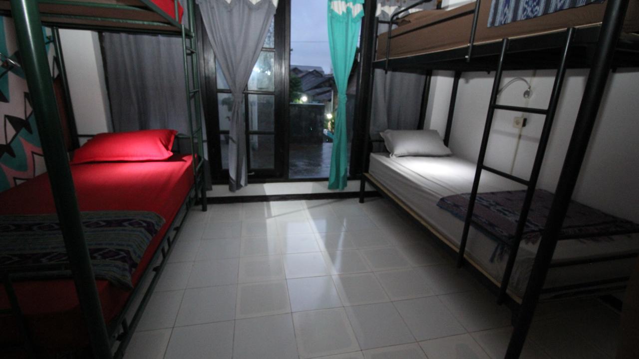 Hati Hati Hostel Yogyakarta Luaran gambar