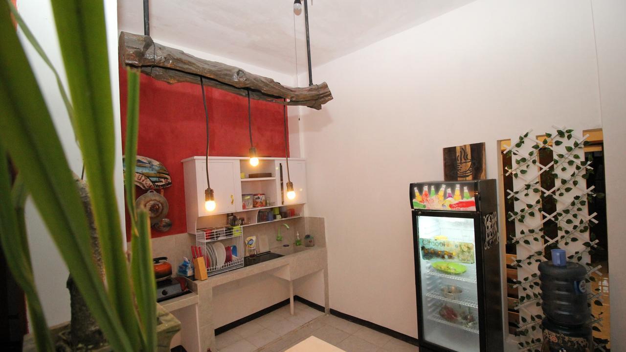 Hati Hati Hostel Yogyakarta Luaran gambar
